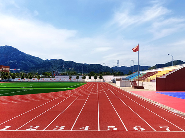 跑道材料